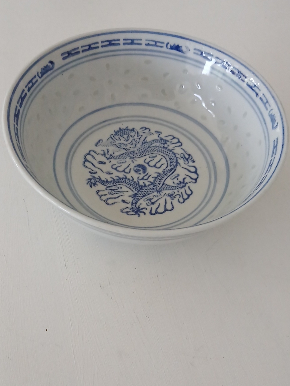 Vintage Chinese Porcelain Rice Eye Blue White Dragon Bowl Jindezhen 7"